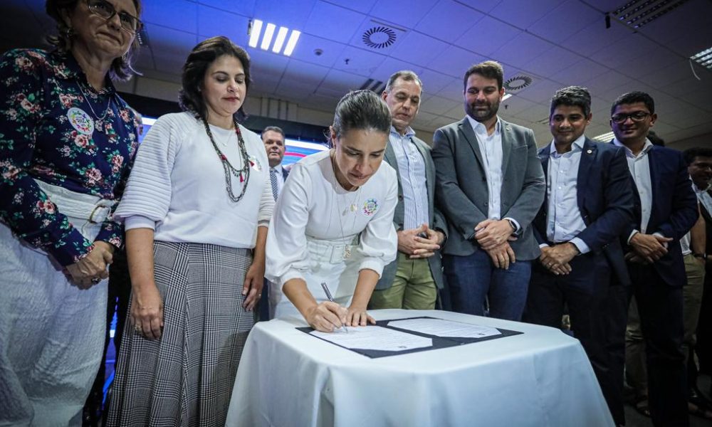 Governo De Pernambuco Lan A O Programa Juntos Pela Educa O E Garante